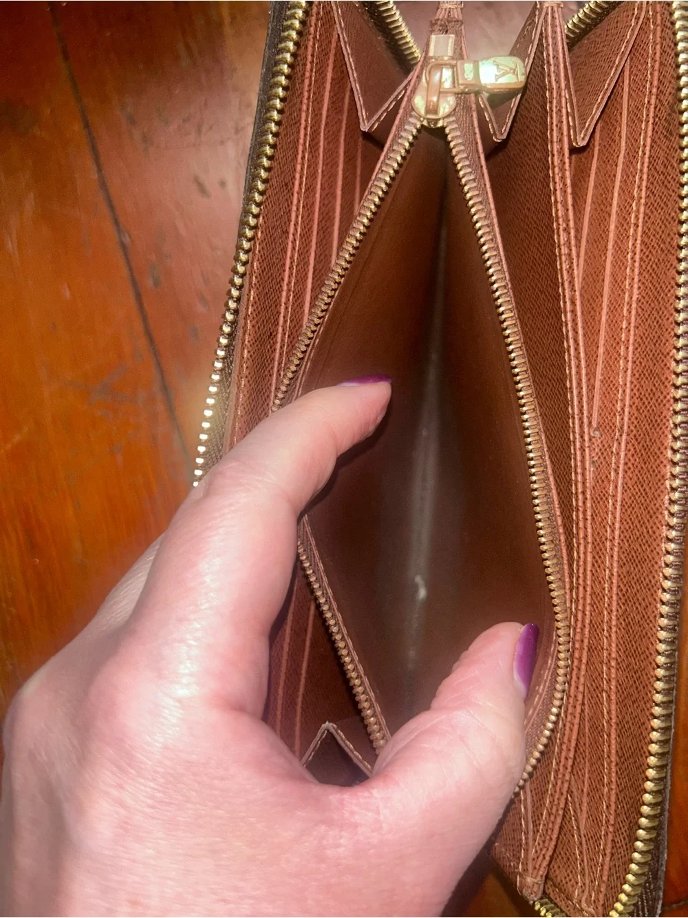 Louis Vuitton Monogram Zippy Wallet